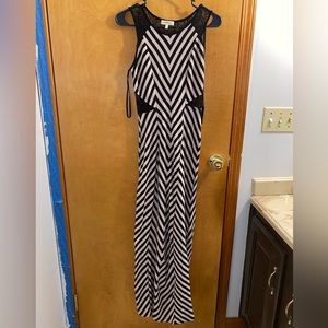 Monteau Maxi Dress